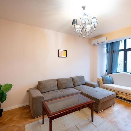 Spacious 1Bdr Apartment Near City Center Szófia Kültér fotó